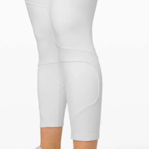 (6218) LULULEMON New Ambition Super High-Rise Tight 28" WAIST=12.5" *FLAW - Picture 4 of 10
